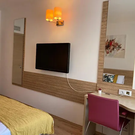 Laroka House Rin Grand Modern Appartement *