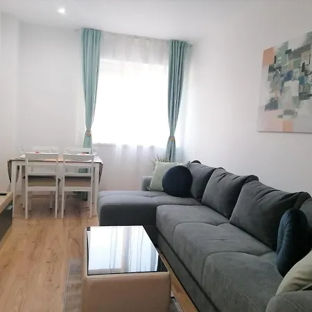 Appartement Laroka House Rin Grand Modern Boekarest