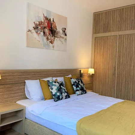 Laroka House Rin Grand Modern