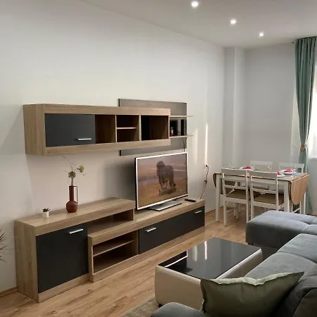 Laroka House Rin Grand Modern