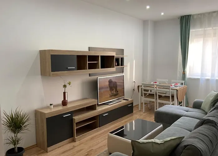 Laroka House Rin Grand Modern