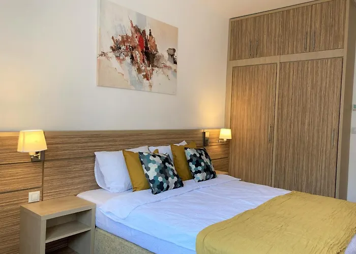 Laroka House Rin Grand Modern