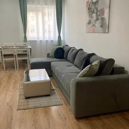 Laroka House Rin Grand Modern Apartamento