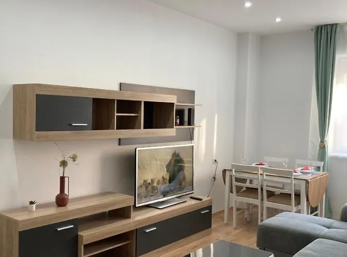 Laroka House Rin Grand Modern Apartment *